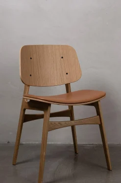Spisestuestol - Søborg 3051 Lakkert Eik /75 Cognac Lær