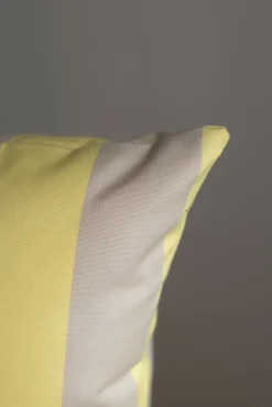 Utepute - Barriere 40x50cm Lemon/Sand Stripe