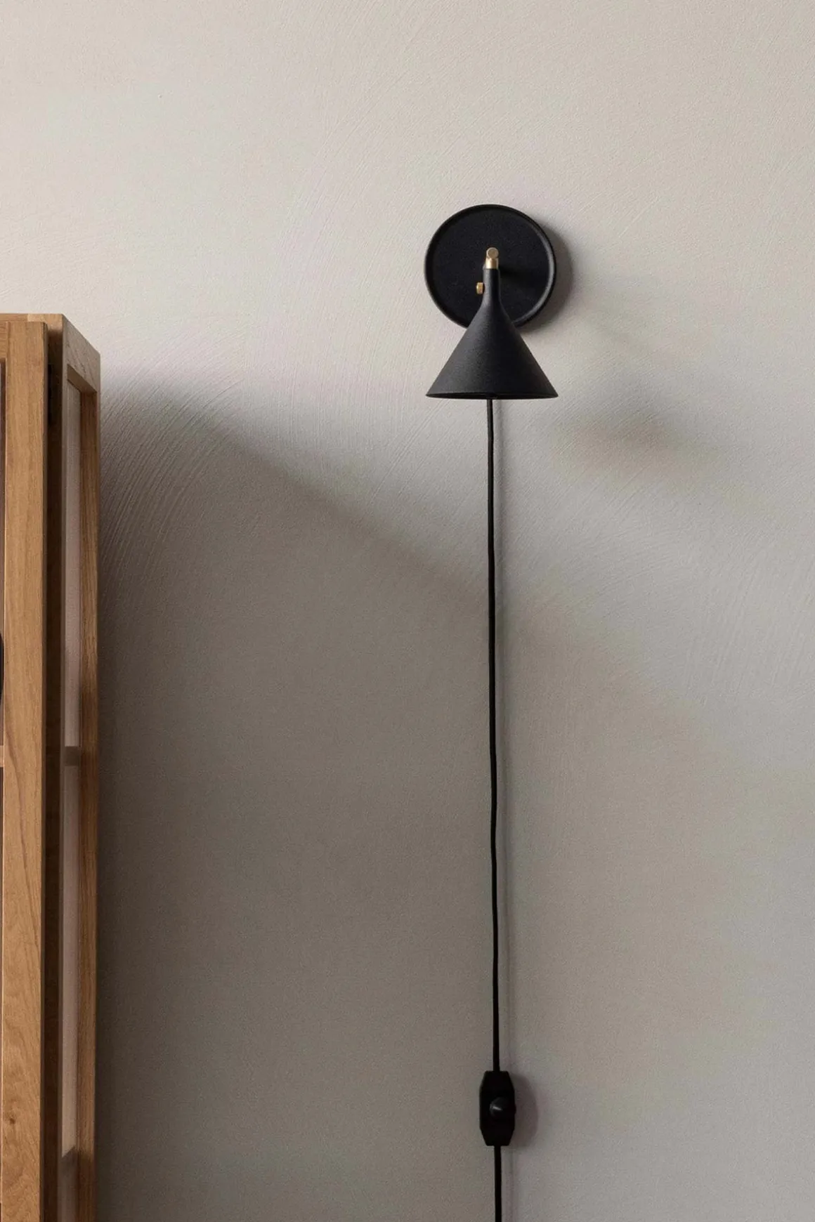 Vegglampe - Cast Sconce