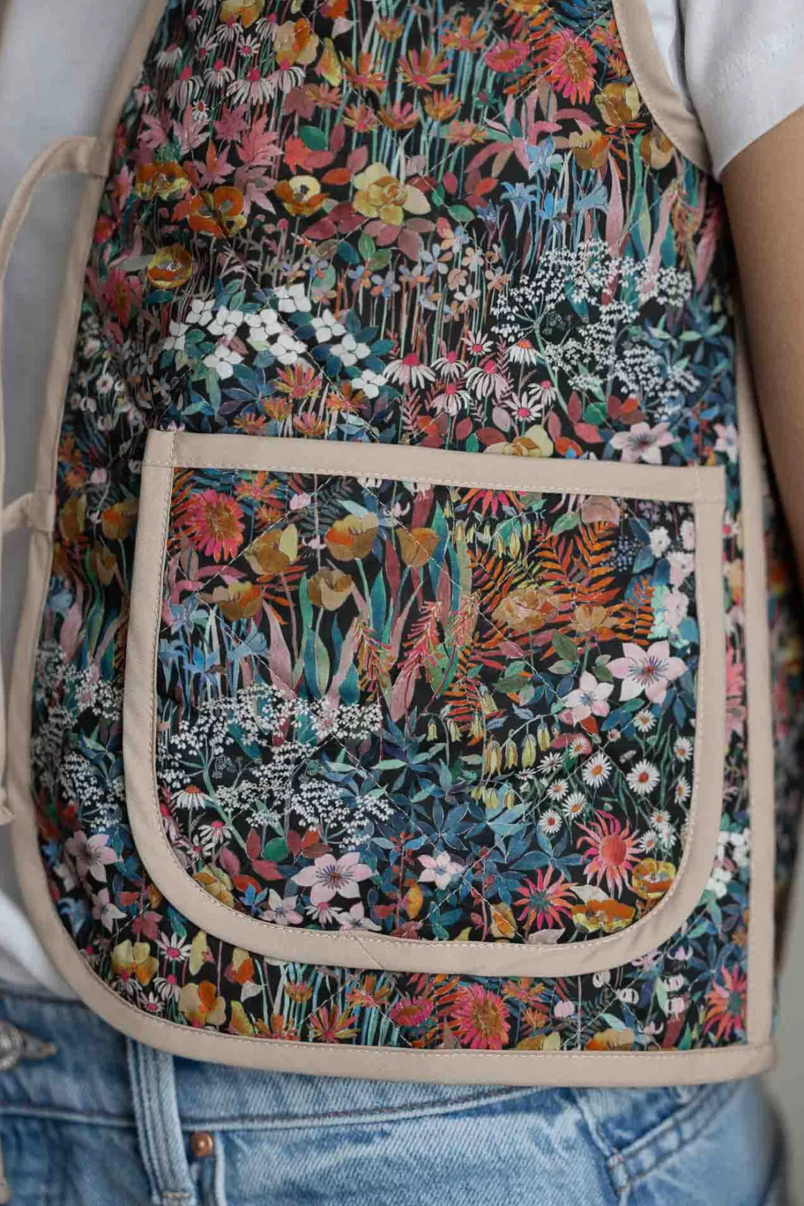 Vest - Daisy Faria Flowers/Empress Blue