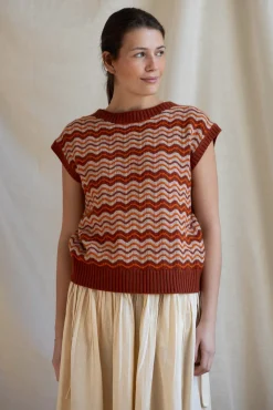 Vest - Wave Stripe Knitted